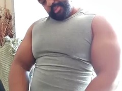 Thick bearded daddy takes it and cums