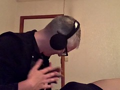 Littlekiwi in nylon sits on her husbands face